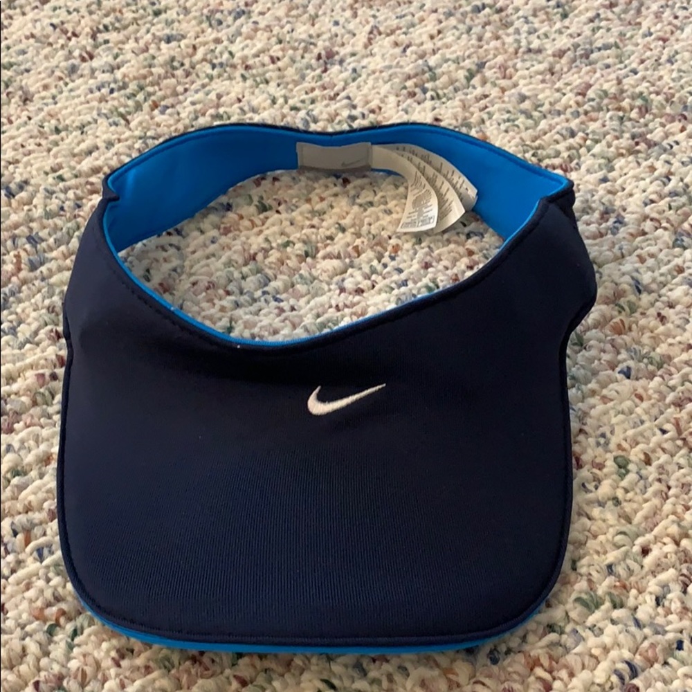 nike visor